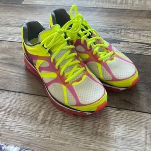 Womens AirMax size 8